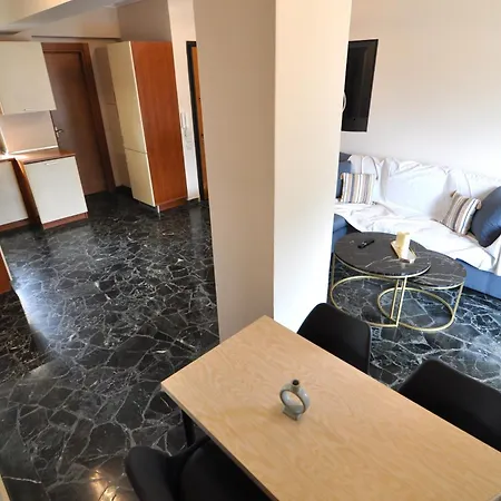 Zennova #7, Allatini Horizon Escape Apartment *